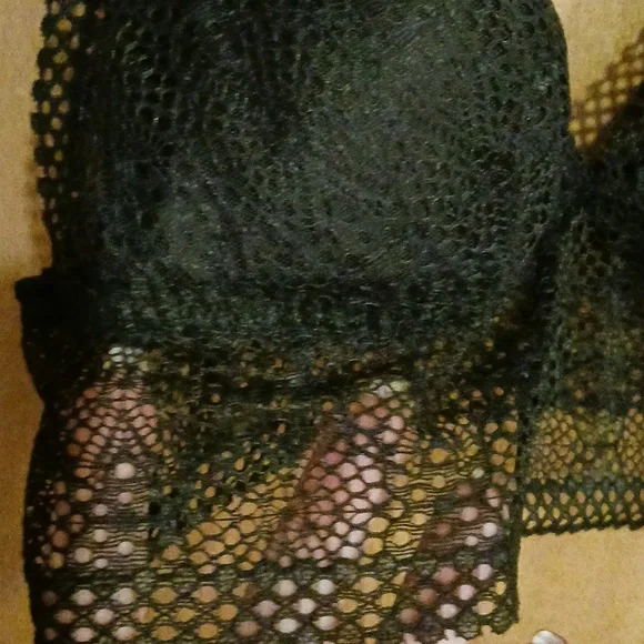 Victoria Secret bralette, Large, black - Picture 2 of 5